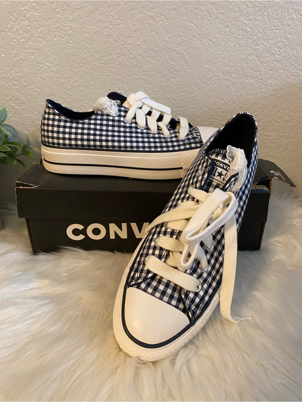 Converse Navy Gingham Plaid Low Top Sneakers - NEW